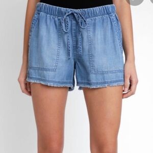 Cloth & Stone Denim Chambray Shorts, size S